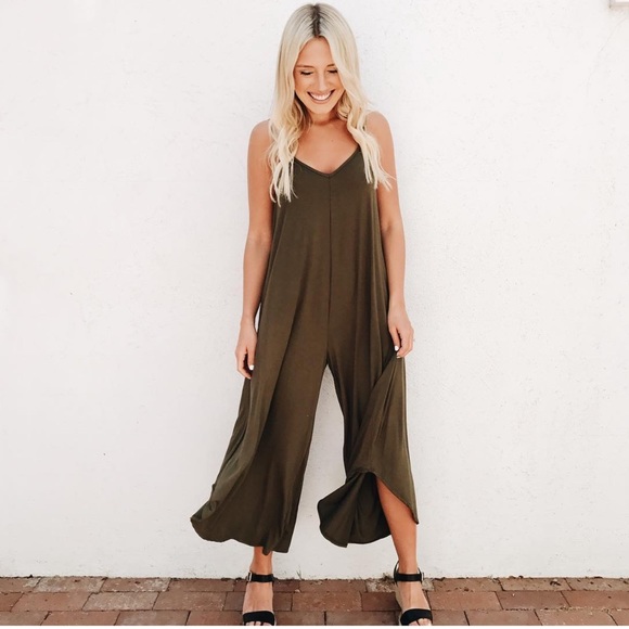 Carly Jean Los Angeles Pants - •CJLA The Reese Jumper size Small